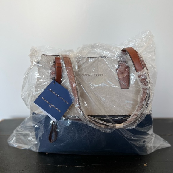 Adrienne Vittadini Tri-color Handbag - Picture 2 of 11